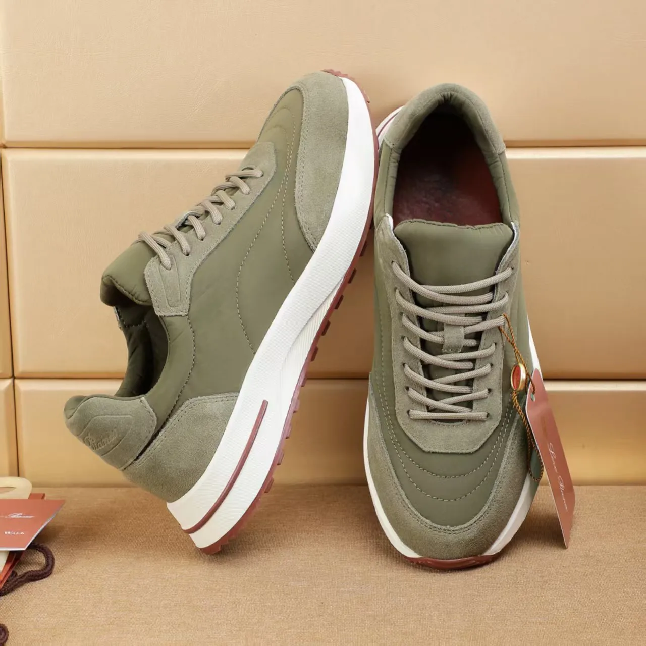 Factory price: 460💰Loro Piana niche classic jogging shoes, men's lace-up casual shoes and sneakers, high-quality lightweight and comfortable fabrics, suitable for outdoor leisure, the color scheme is young and energetic, and it looks great with sportswear or casual suits! Size: 38-44 (45. Customized)
